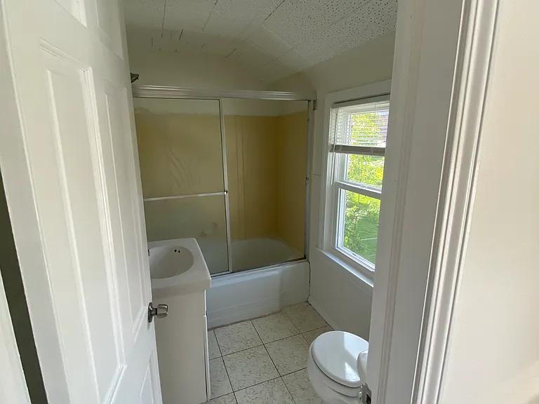 190 Lattimore Rd — Photo 14