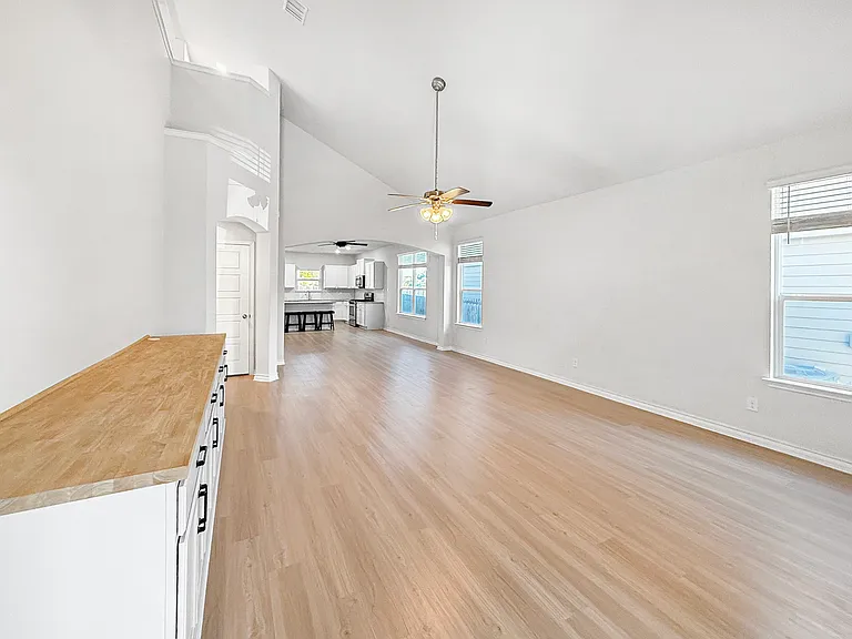 3421 Copper Acres — Photo 3