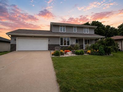 111 Golden Dr, Sergeant Bluff, IA, 51054