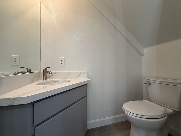 5th image of 4547 Murietta Ave APT 2