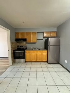 14 Bergen Ave, Jersey City, NJ, 07305