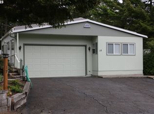 1600 Rhododendron Dr SPACE 19, Florence, OR 97439