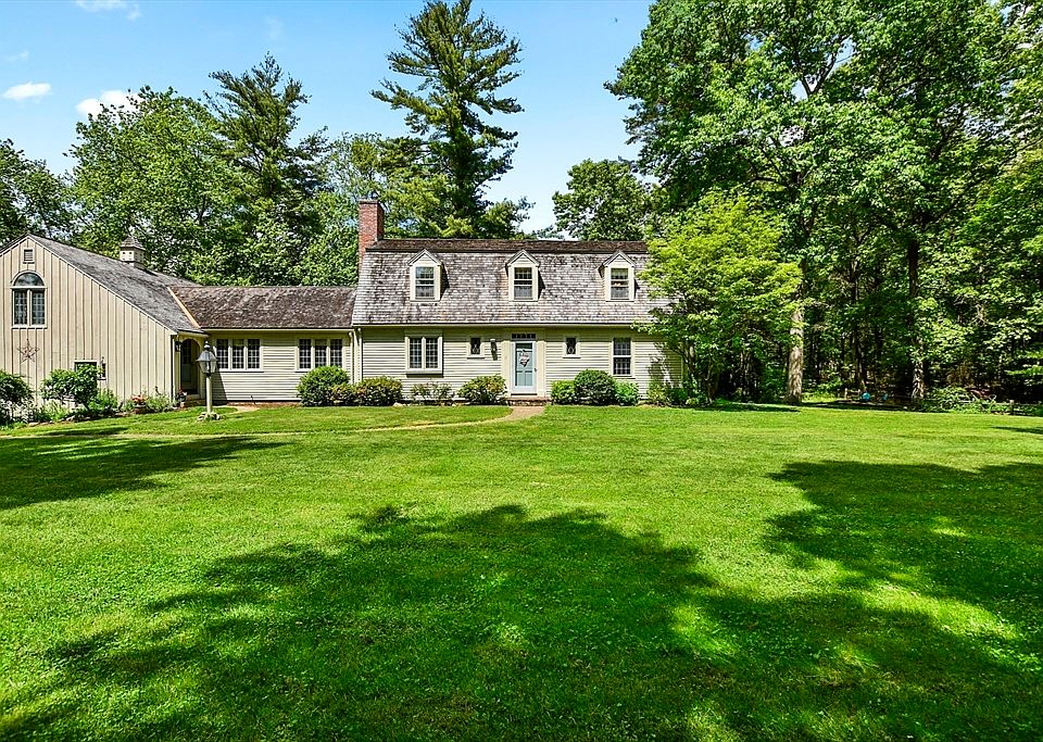 1st image of 11 Batchelder Rd