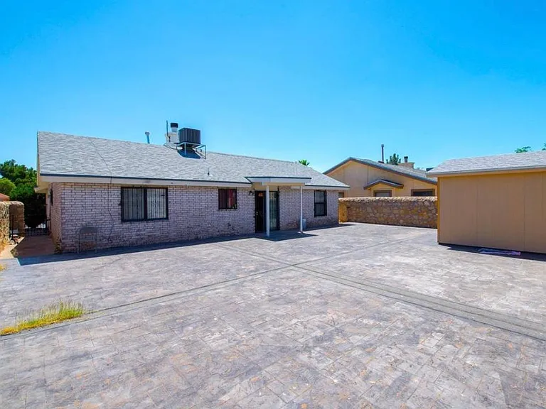 1789 Dean Jones St — Photo 3