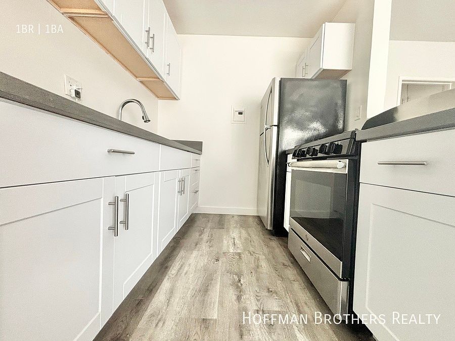 1st image of 924 4th St #12A