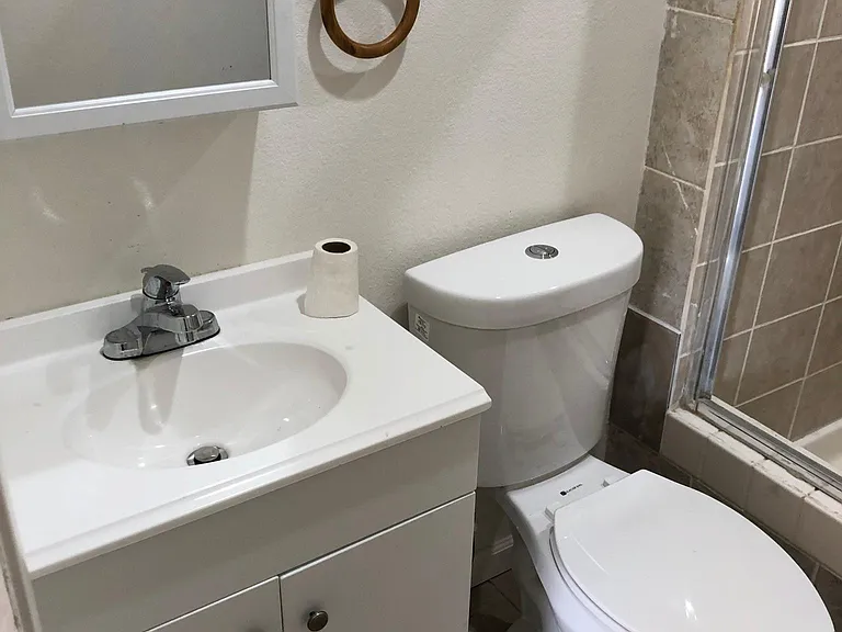 1734 Capri Ave #B — Photo 6