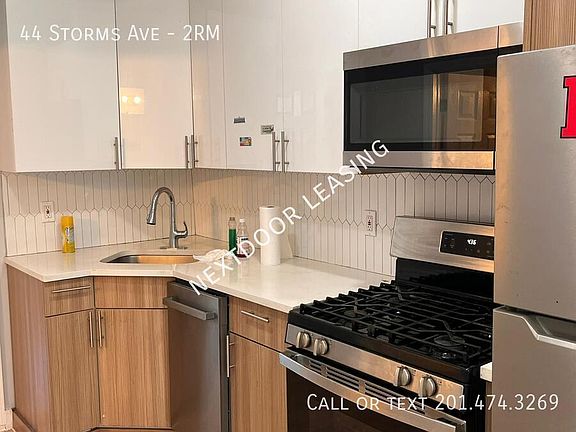 4th image of 44 Storms Ave APT 2
