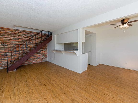3rd image of 2550 Anchor Ave