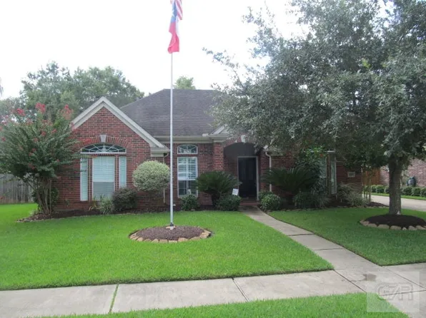 401 Lookout Ln, Dickinson, TX 77539