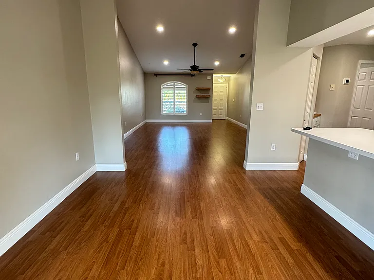 5519 Cynthia Ln — Photo 5