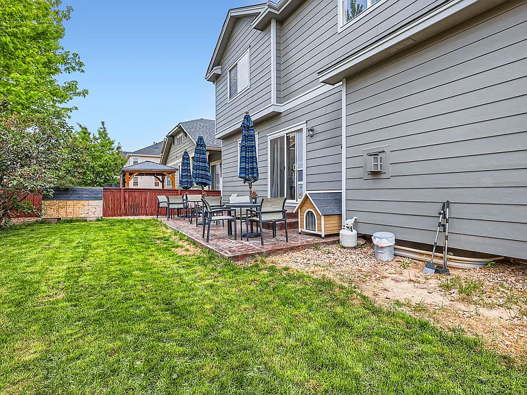 12125 Helena St — Photo 36