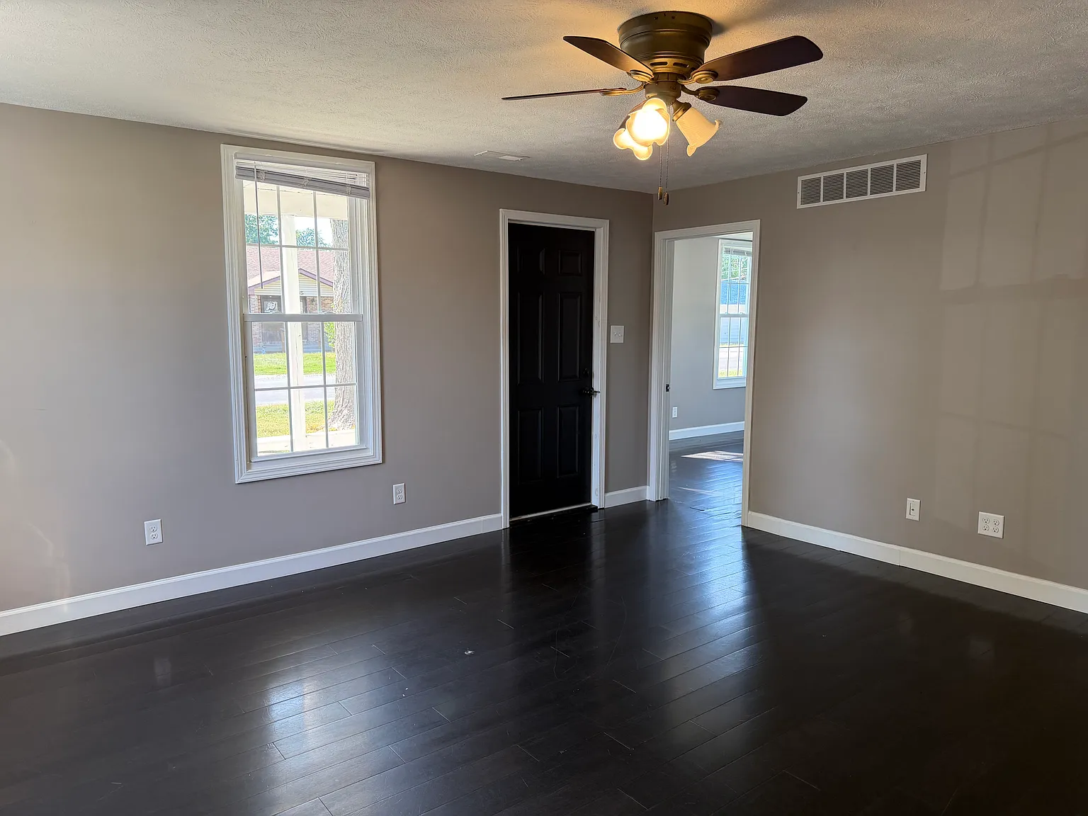 1 bed, 750 sqft, $925 — Photo 4