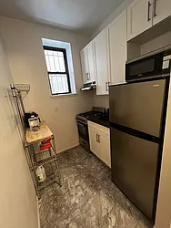 Rented by Salon Realty Corp