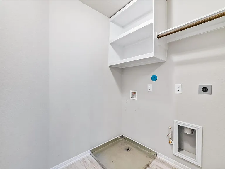 4919 Valley White Oak Ln — Photo 20