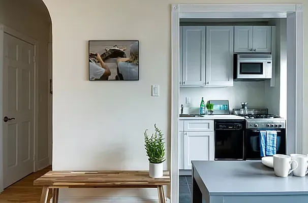 Rented by Manhattan Realty Group | media 10