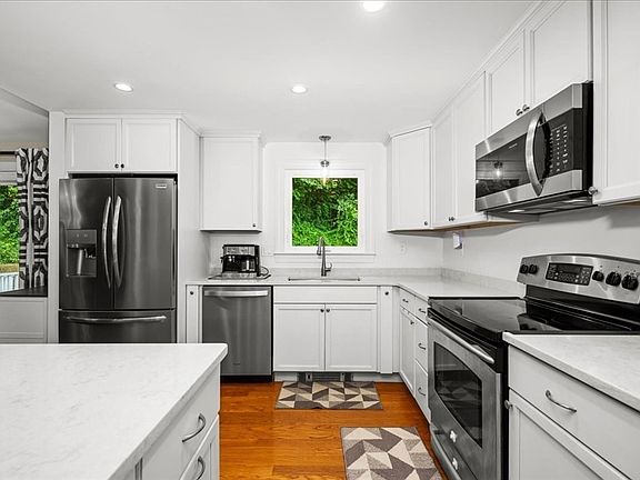 4th image of 3 Bantry Rd