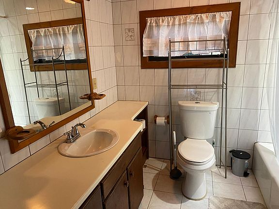The landlord pays attention to detail. This unit is one of only three rentals on the property.
