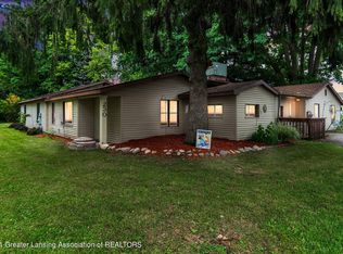 230 Hoehn Ct, Dimondale, MI 48821