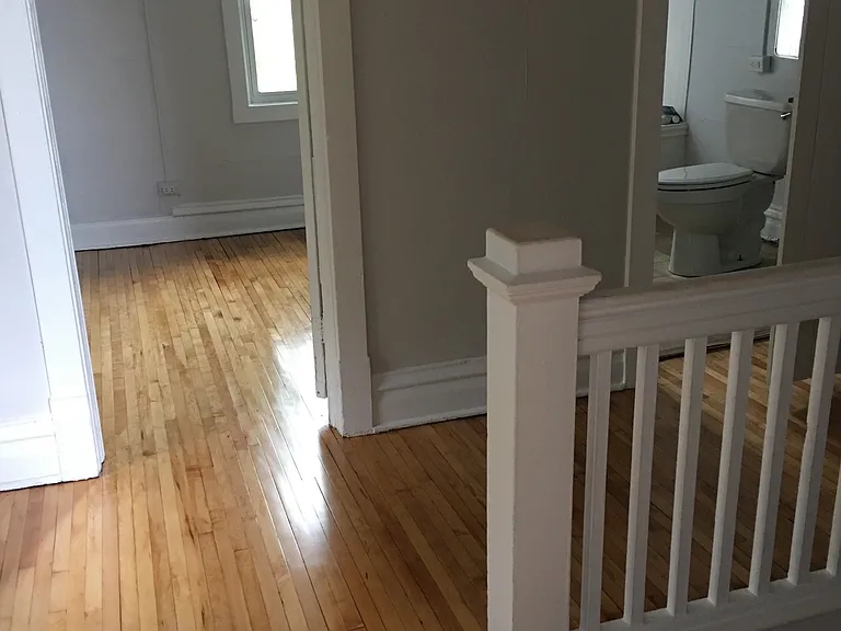 723 E 5th St #1/2 — Photo 18