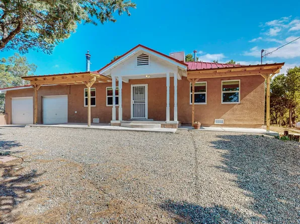 453 Sedillo Rd, Tijeras, NM 87059