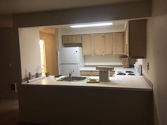 2nd image of 8320 Lake City Way NE #103