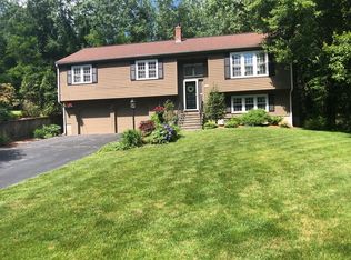121 Pinecrest Rd, Holliston, MA 01746