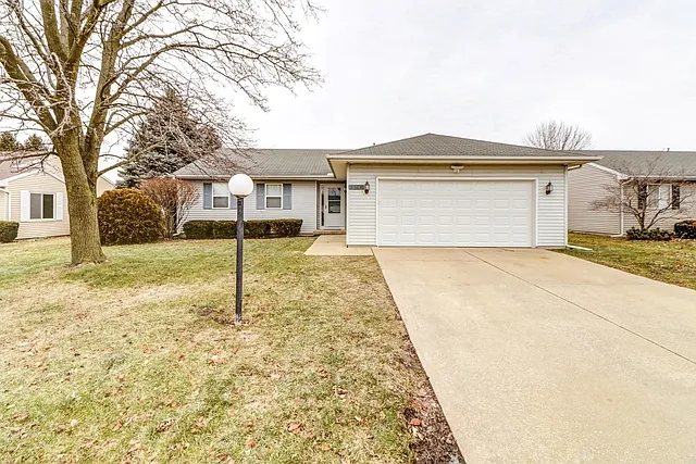 3114 Valerie Dr photo 1