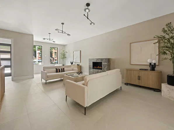 966 Bergen Street image 7 of 34