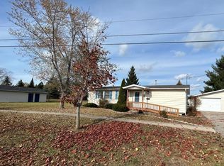 10326 7th St, Oscoda, MI