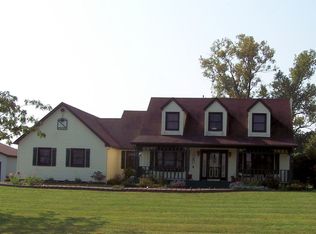 617 Woodland Ct, Troy, IL 62294