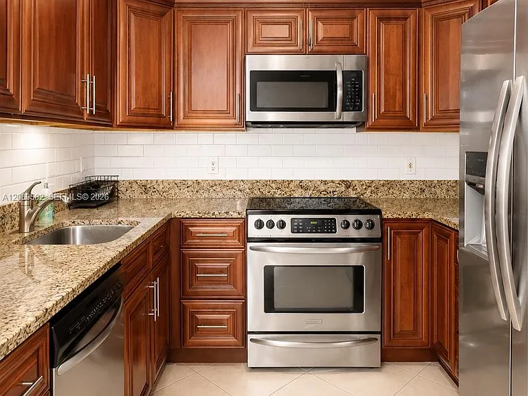 6700 Cypress Rd #507 — Photo 1