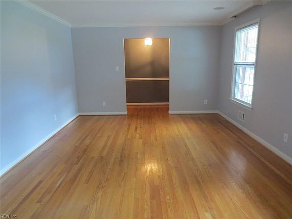 5th image of 6807 Meadowlawn Dr
