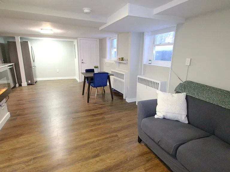 230 Bryant Ave — Photo 8
