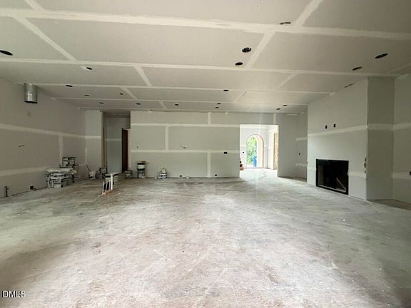 3rd image of 414 Willow St