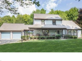 8205 Blue Heron Dr, Canfield, OH 44406