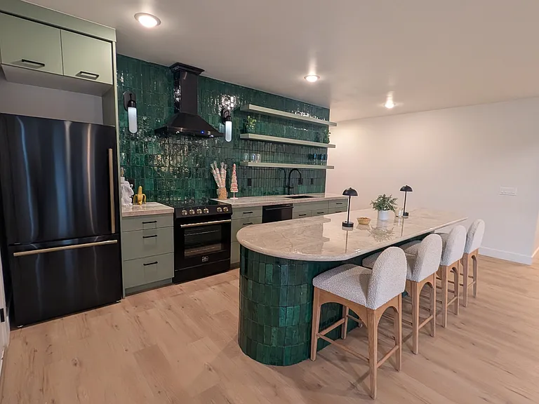 1094 W Marigold Dr — Photo 5