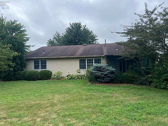 5th image of 102 Orchard Grove Dr