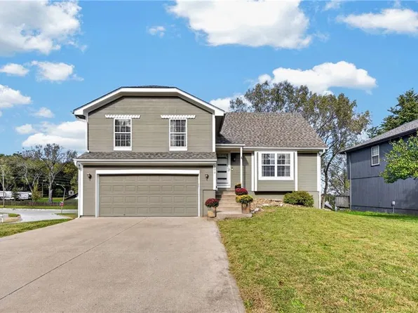 309 Shenandoah Dr, Raymore, MO 64083