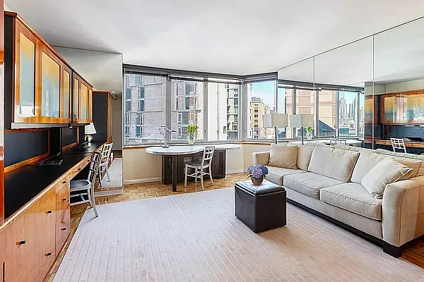 Rented by Highline Residential | media 27