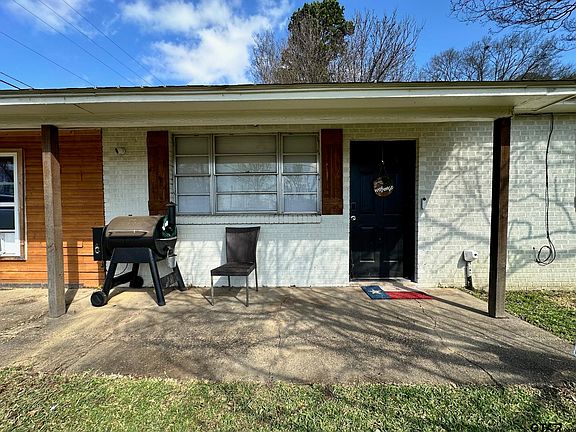 4th image of 2601 E George Richey Rd