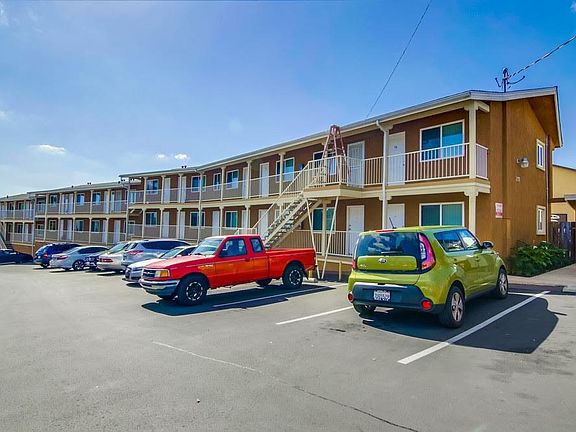 3rd image of 2235 Ulric St APT 27