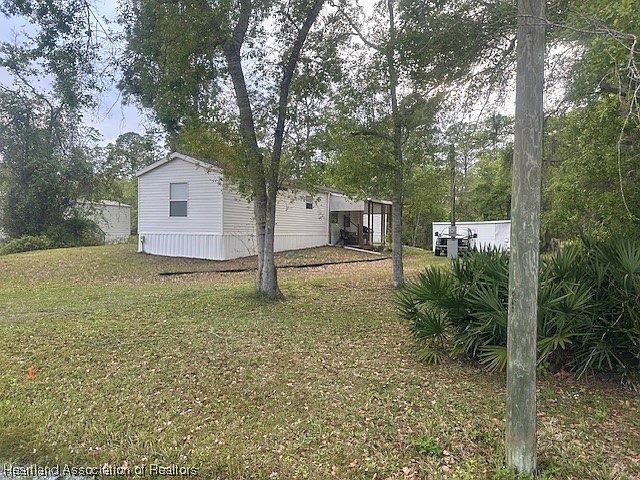 1st image of 806 W Maxanna Blvd
