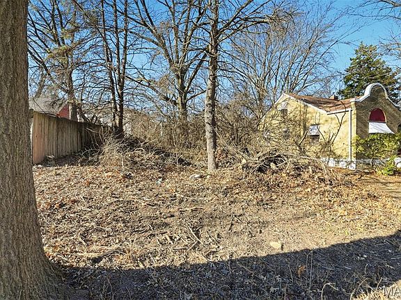 4th image of 1881 S New Florissant Rd