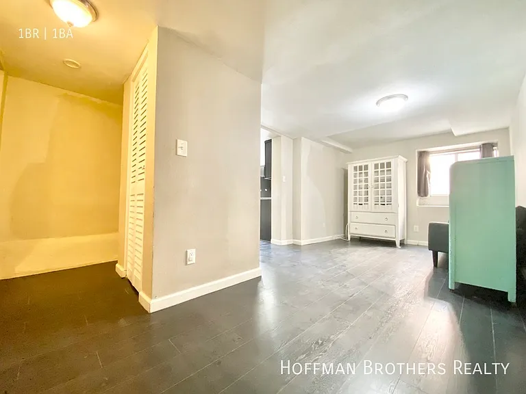 1253 N Rowan Ave #1/4 — Photo 7