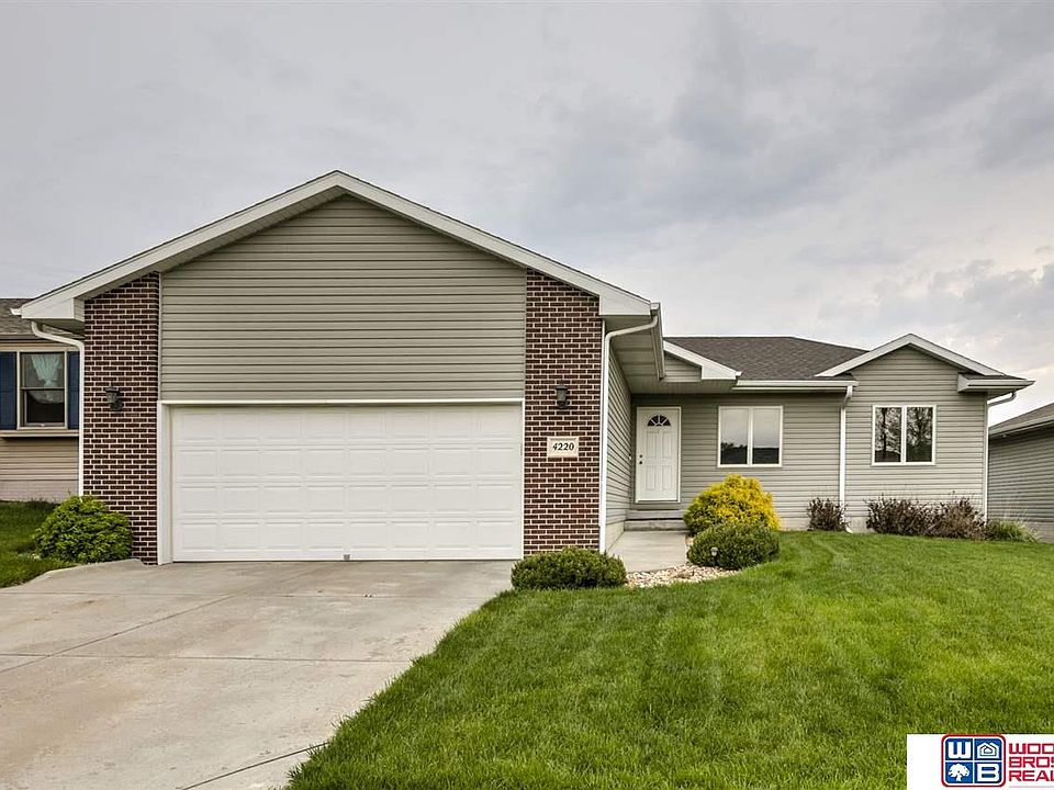 1st image of 4220 W Thatcher Ln