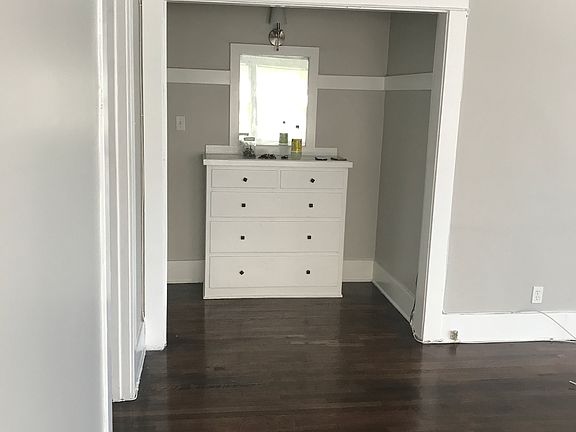 3rd image of 317 Linden Ave APT 3