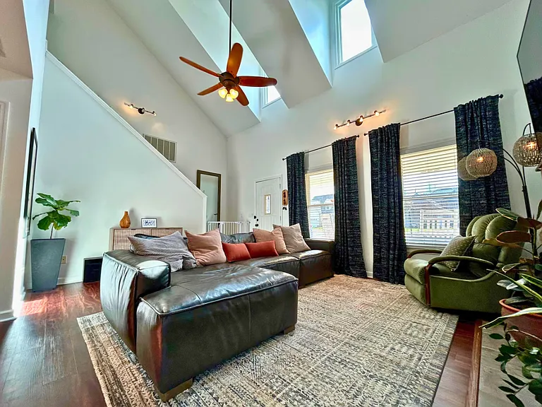 7911 Hamilton Mill Dr — Photo 6