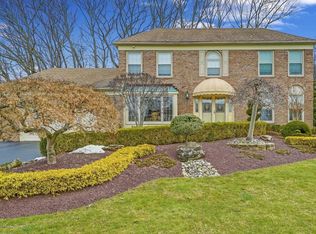 27 Harness Ln, Marlboro, NJ 07746