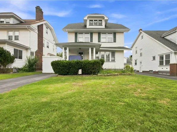 33 Alcazar St, Rochester, NY 14621