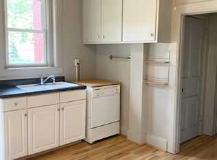 402 W Wheeler Ave, Mankato, MN 56003